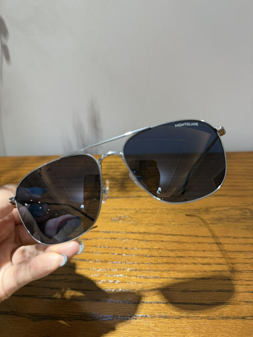 815-1 渠道货 MB25秋款 超轻钛架 男士飞行员太阳镜 轻盈舒适不夹脑袋 商品图6