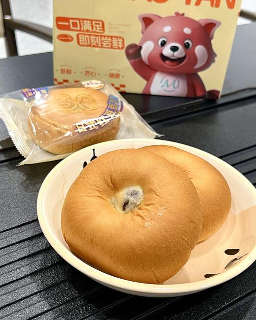 软fufu沫小言日式红豆面包 I 你可以永远相信的经典款面包 根本是把云朵揉进了面团里 咬一口就沦陷的口感暴击 ☆红豆馅含≥30%（非完全打碎），口感软糯  商品图4