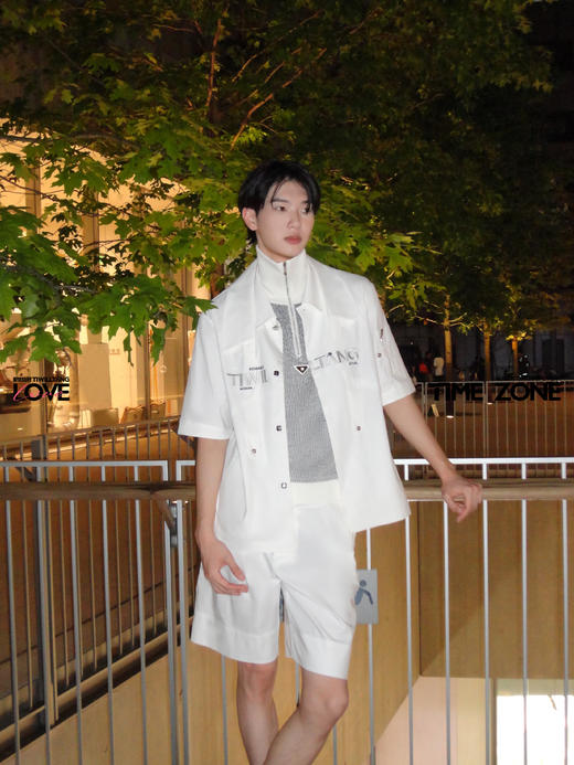 【七夕专属礼盒 | 细水长流】启世录：白色双层领短袖衬衫+坑条提花渐变背心+白色拉链斜插袋短裤 商品图0