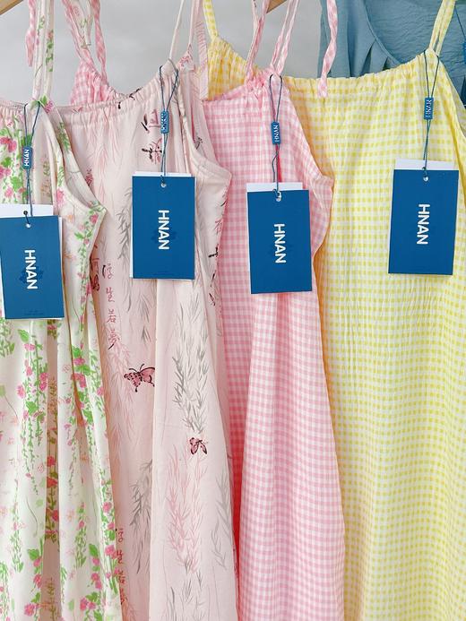 美到犯规🤩裸感舒适🍃【HNAN云朵棉带胸垫吊带睡裙度假裙高级感睡衣】 开团价低至💰39‼️ 八种睡裙款式可选✨ 环保又高级！ ✅带胸垫设计🙈防凸点不走光，⁩穿上不想脱💯 商品图1