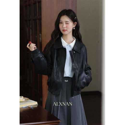 鹿向南「蓝缕溪纹」蓝色条纹长袖衬衫女早秋新款通勤气质法式上衣 商品图1