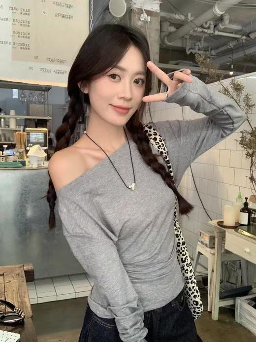 【GZ】无忧购韩系ins百搭休闲斜肩蝙蝠袖百搭上衣（配链条）8187（截单后3-5天发货) 商品图0