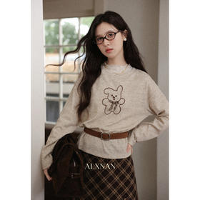 鹿向南「温柔小熊梦」杏色圆领长袖T恤早秋新款百搭宽松上衣女装