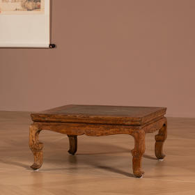 清早期	黄花梨镶绿石束腰三弯腿炕桌