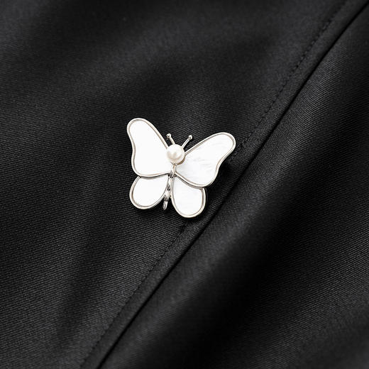 「高货wl」全新升级【铂金会员358/天猫479/差价121】(03916)洛诗琳法式气质垂感连衣裙2025夏季收腰简约通勤A字裙女 商品图3