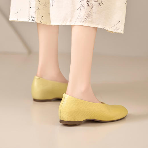 【预售5天】舒适柔软法式优雅圆头头层羊皮低跟单鞋女MBJR&6952 商品图4