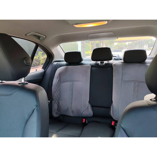 宝马 3系  320i 时尚型【长租-北京】 商品图5