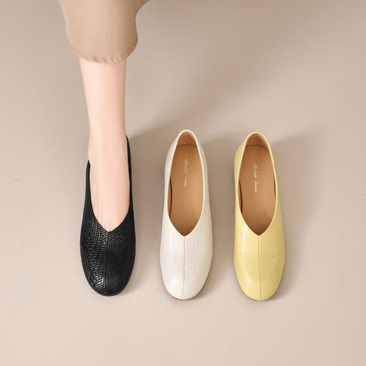 【预售5天】舒适柔软法式优雅圆头头层羊皮低跟单鞋女MBJR&6952 商品图0