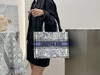 迪奥 Book Tote 梦幻之夜托特中号（LZ*MM） 商品缩略图3