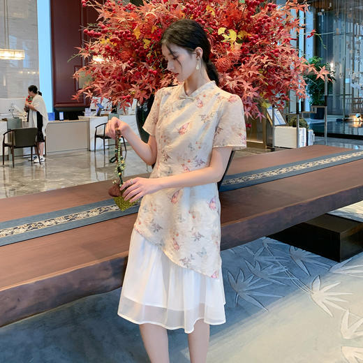 奢姿大码女装2026夏季减龄蝴蝶印花改良旗袍裙子胖妹妹拼接连衣裙9952853526 商品图2