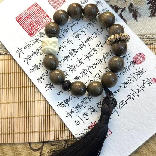 【粉丝专属❗️金丝檀木醒狮手串】新中式金丝檀木手串，国风阴沉木串手链，小众冷门古风雕刻念珠，情人节生日礼物情侣男女L 商品图4