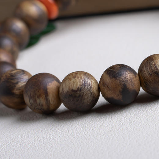 xy0529虎斑纹沉香+非洲翠南红手串 商品图5