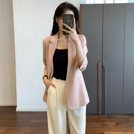 ♥️清！！原价179醋酸外套❗️清79❗️断色断码严重！西装控最爱🌷高阶通勤❗️时髦褶艺七分袖西装！  ✅立体剪裁，收腰的设计，显瘦不会紧绷，匠心品质！春夏西装刚好适合过渡期！ 商品图13