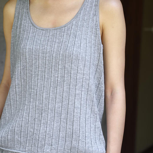 绽放女装526朵/秋季精纺羊毛大圆领竖抽条提花毛织无袖背心女内搭 商品图3