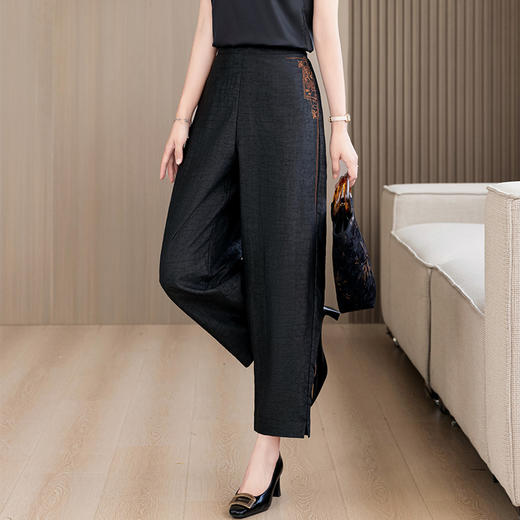 KQL 422H5291绣花休闲裤松紧腰宽松大码垂感阔版茧型裤 商品图4