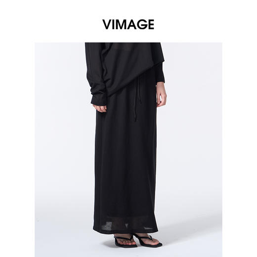 VIMAGE纬漫纪通勤百搭休闲高腰莱赛尔黑色直筒2025秋季新款半身裙V2406101 商品图2