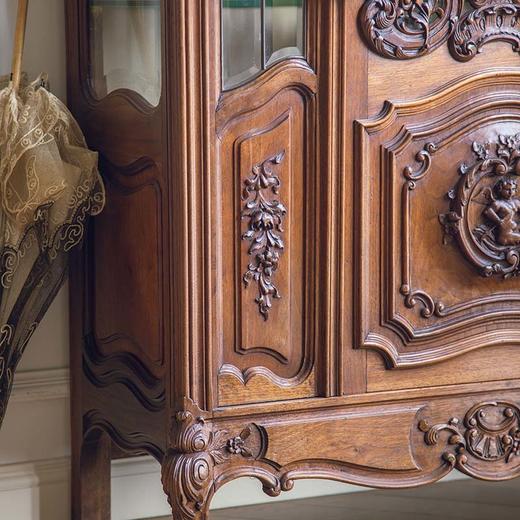 独角鹿西洋古董法国出品路易十五风格繁花卷叶纹胡桃木精雕装饰玻璃展柜 商品图7