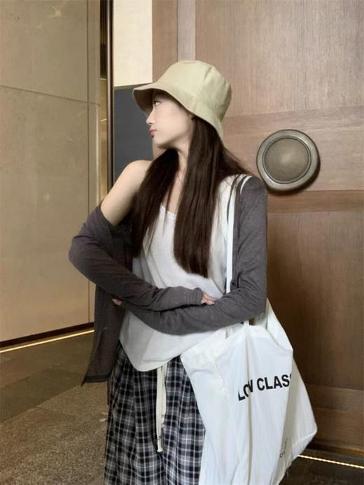 【GZ】无忧购慵懒风灰色单排扣防晒开衫+宽松打底背心+格子休闲套装6993（截单后3-5天发货) 商品图10