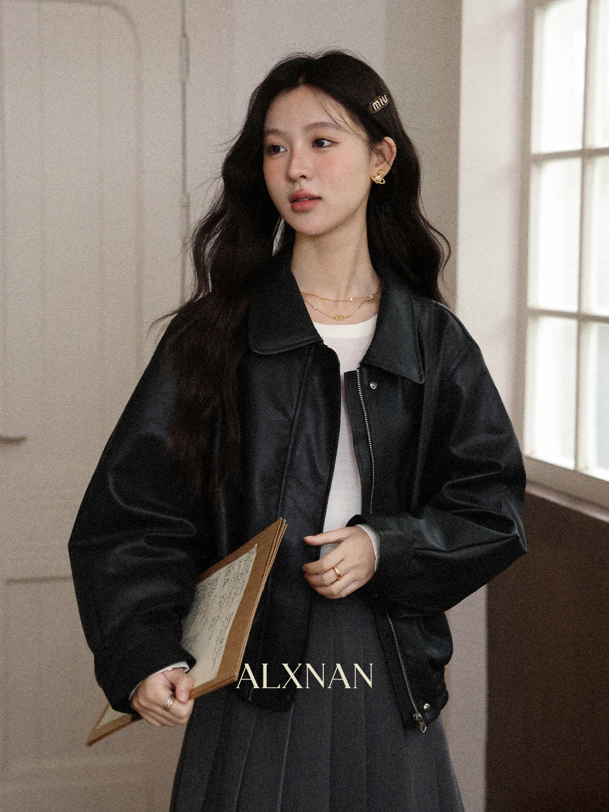 鹿向南「都市主角」高级感复古黑色皮衣外套女秋新款拉链翻领夹克