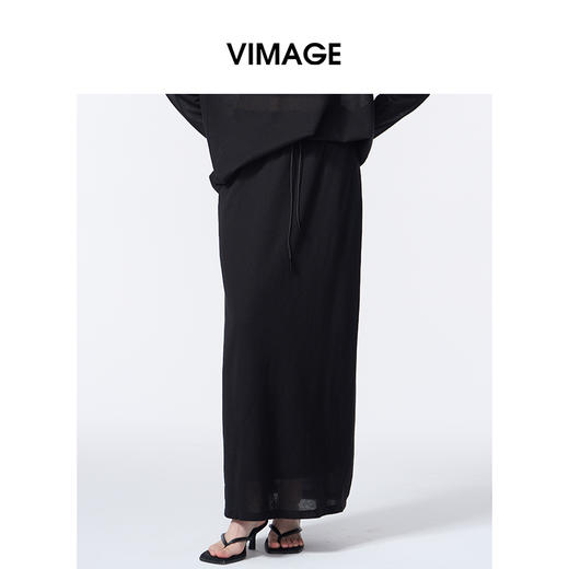 VIMAGE纬漫纪通勤百搭休闲高腰莱赛尔黑色直筒2025秋季新款半身裙V2406101 商品图0