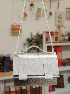 【订单现做 预售】原创手工牛皮背包笔记本 （五色可选：银色/黑色/棕色/绿色/灰色）文创 送礼 礼物  广西师范大学出版社