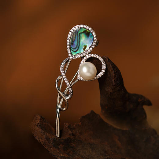 Manreya 珍珠胸针系列，天然淡水珍珠，多种款式可选，可搭配多种服饰 商品图10