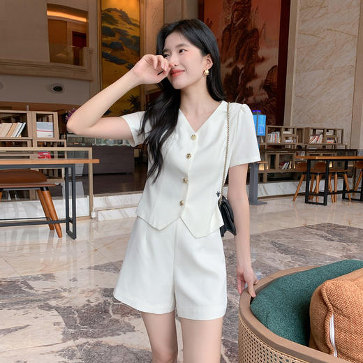奢姿大码女装2026夏季气质V领两件套胖妹妹百褶设计时尚通勤套装9952990665 商品图0