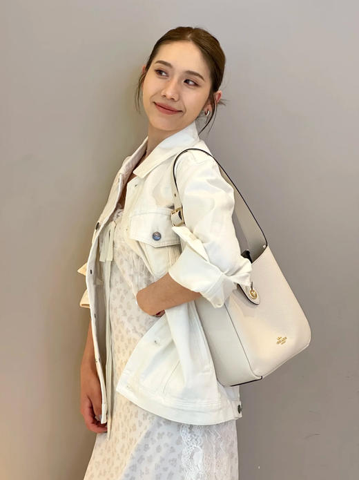 Coach蔻驰 新款hadley/哈德利腋下斜挎水桶包（SS) 商品图7