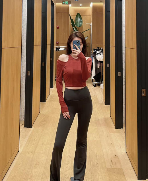 正品渠道lu瑜伽无敌瘦喇叭裤 商品图0