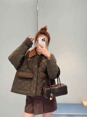 缪缪 25Fw早秋新款 军绿色菱格纹棉服夹克外套（ZY*MM）