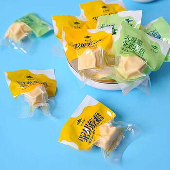 乳中情鲜奶疙瘩 原味520g 内蒙奶酪 儿童休闲零食大礼包 同学礼袋 /休闲食品 /奶制品零食 /奶疙瘩 商品图3