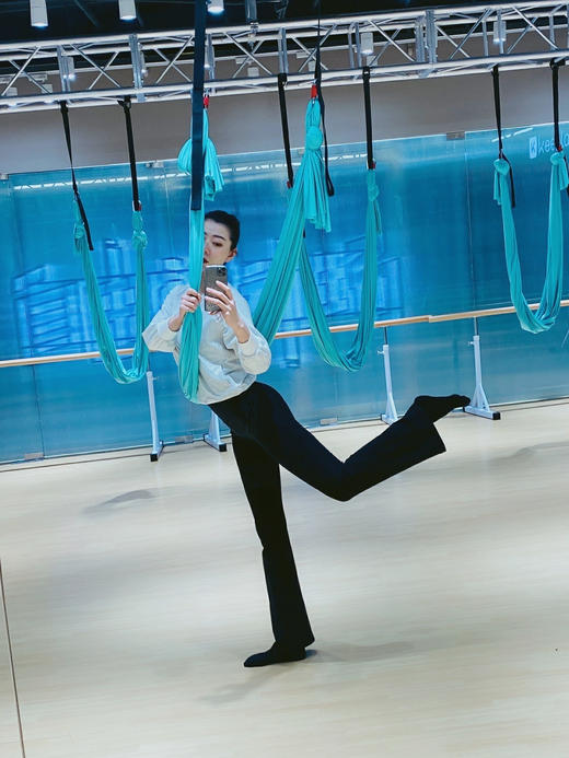 正品渠道lu瑜伽无敌瘦喇叭裤 商品图5