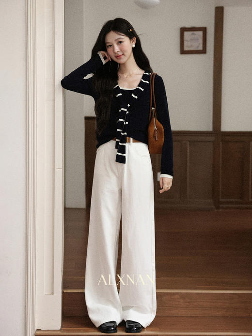 【65折秒杀】鹿向南「岁月静好」长袖藏青色针织衫上衣女秋季新款显瘦拼接T恤L57138 商品图1