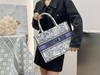 迪奥 Book Tote 梦幻之夜托特中号（LZ*MM） 商品缩略图1
