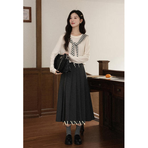 鹿向南「咖啡轻休」米白色长袖针织衫女秋新款小众宽松慵懒感上衣 商品图1