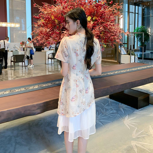 奢姿大码女装2026夏季减龄蝴蝶印花改良旗袍裙子胖妹妹拼接连衣裙9952853526 商品图3