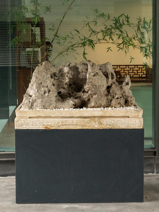 清	太湖石园林赏石配汉白玉石盆 商品图0