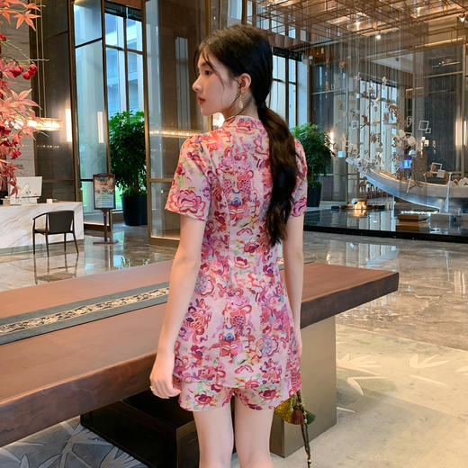 【清仓超15天不保价】奢姿大码女装2025夏季复古气质两件套胖妹妹时尚开衩小立领套装9952969851【1】 商品图3