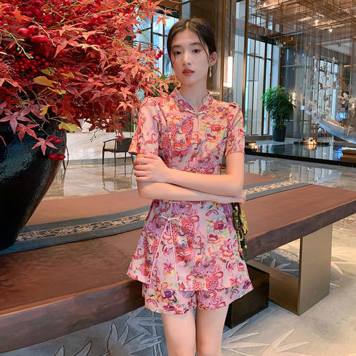 【清仓超15天不保价】奢姿大码女装2025夏季复古气质两件套胖妹妹时尚开衩小立领套装9952969851【1】 商品图4