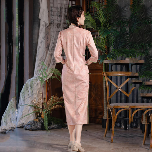 SC21849粉色国风中长款改良旗袍2025新款年轻款女中式复古修身中长袖春秋 商品图4