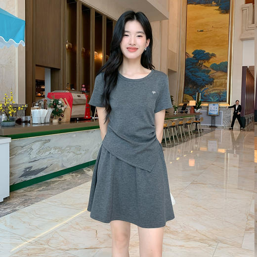 奢姿大码女装2025夏季减龄抽绳设计圆领两件套胖妹妹半松紧套装9952953530 商品图4