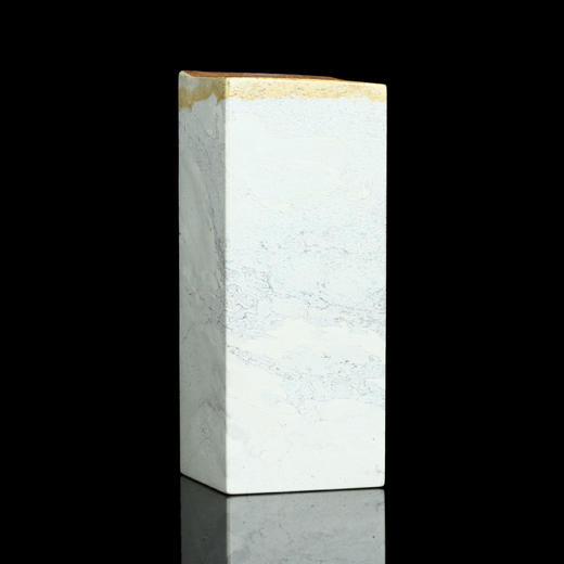 孤品017108-青田新矿带皮方章-4.5*4.5*11.3cm 商品图0