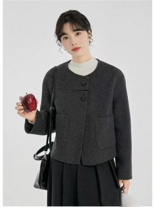 【高端系列】手工定制2253款69.2%绵羊毛短款双面尼外套-喜出 商品图3