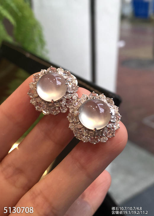 玻璃种蛋面耳钉 99999【5130708】 商品图1