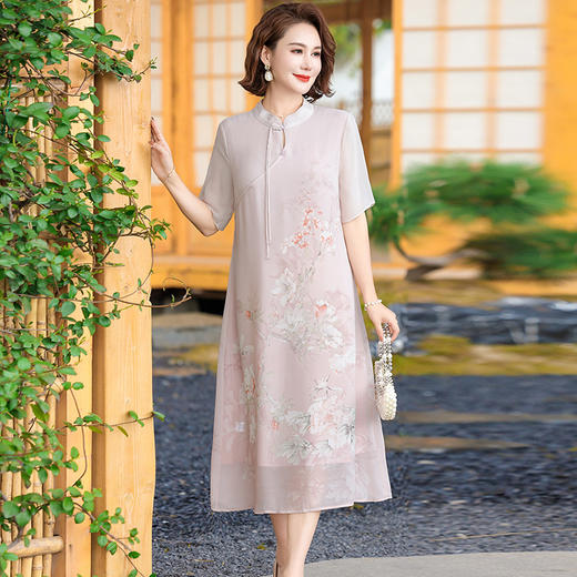 C2953时尚洋气彩绘妈妈夏装新中式国风连衣裙雪纺遮肚显瘦中老年女装潮 商品图0