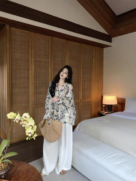 大美水墨蓝花卉印花大廓形木耳花边系带灯笼袖天丝衫 商品图2