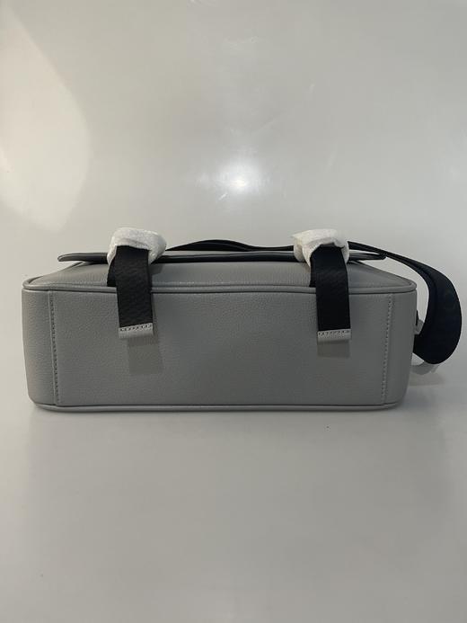 【现货超惠秒】Emporio Armani  男士 真皮防风雨 翻盖单肩包 10164 商品图5