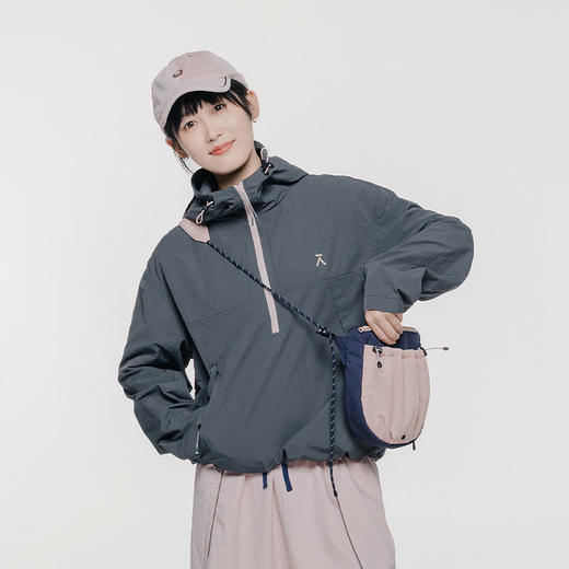 【出游季特惠】ACMEITEM爱棵米 户外 女士成人款半开襟连帽外套GAG2210482E 商品图1