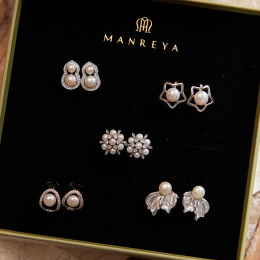 热卖【随机送项链】Manreya玛芮雅一周珍珠耳钉&耳夹礼盒丨一周不重样，有耳洞没耳洞都满足，高档磁吸礼盒+礼袋 商品图12