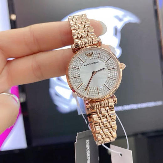 ¥1480🇺🇸阿玛尼AR11446，满天星女款手表，耀眼水钻环绕，为这款手表增添了璀璨的典雅华贵的气质。整个人都光芒四射，2024年春季周雨彤同款 商品图0